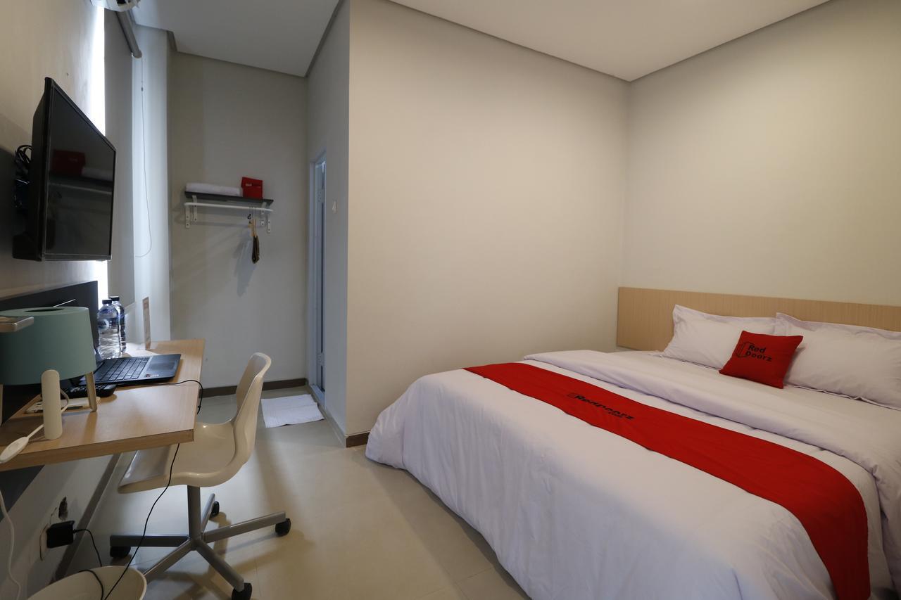 Reddoorz Plus Near Mall Pondok Indah 자카르타 외부 사진